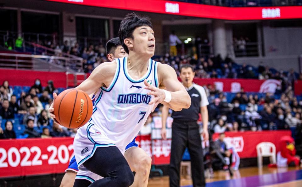 aKMmA, 一些人不再