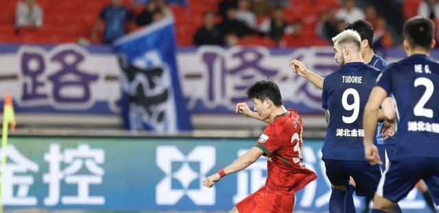 随着联赛进, tenan